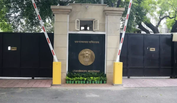 Raj Niwas Marg, Delhi
